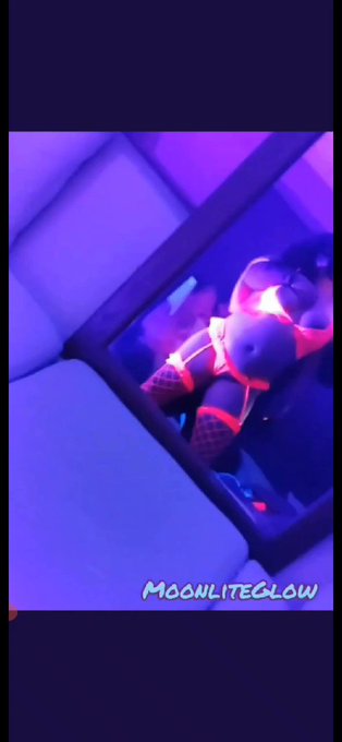 #blacklight #sharemygf #sex #tits #sexwork #nsfw #gay #biguys
#male #str8 #unfiltered #sw #fuck #cum