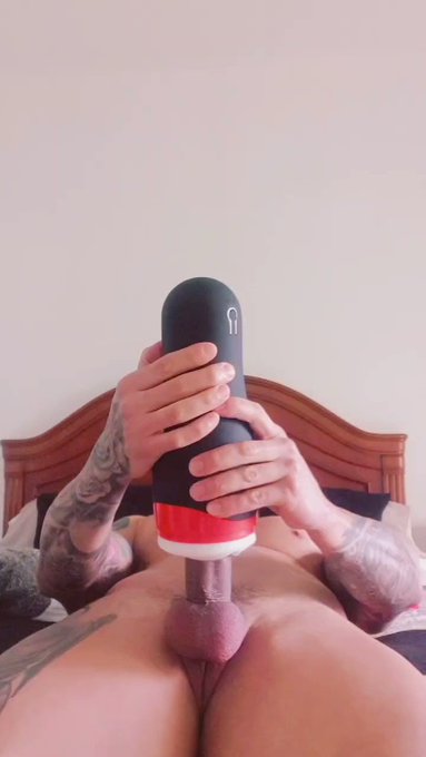 it's amazing the vibrations of this toy you have to try it look how it makes my sperm come out. @beyourlover_may