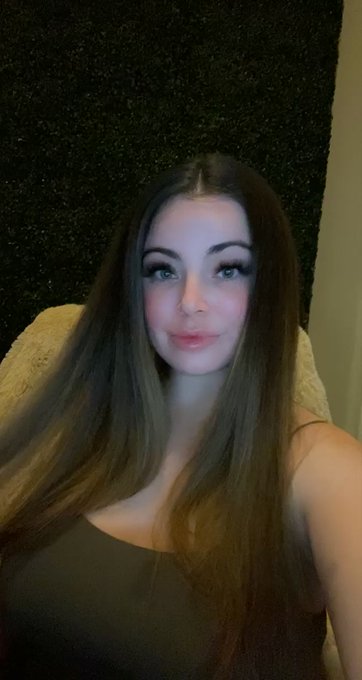 ??? https://t.co/8Qd2ZTtXdQ