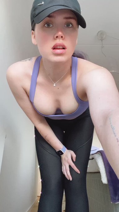 Too lewd for the gym or nah? ?? https://t.co/uIjzPfUwL1