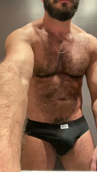 ES LLEGAR EL FINDE Y MI CUERPO LO NOTA ??…
ALGUNA PROPUESTA?? ? https://t.co/x4fUI268Hk