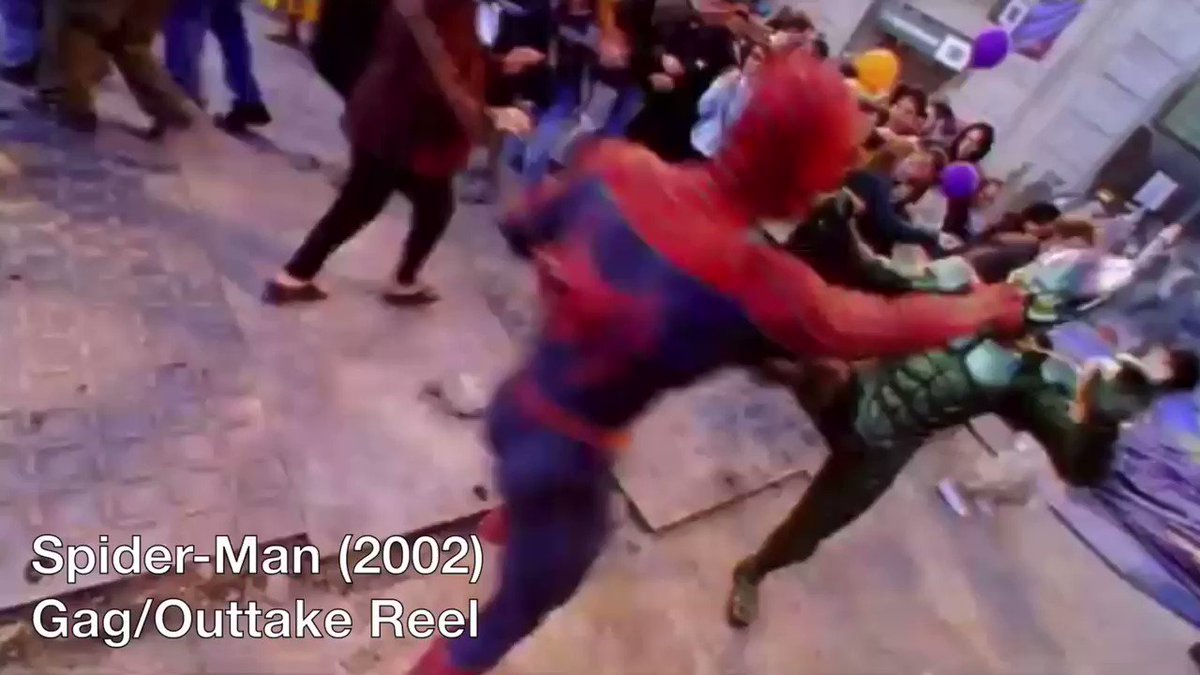 RT @EARTH_96283: Spider-Man (2002)
Willem Dafoe having a blast in the Goblin suit https://t.co/USfuLpvsyb