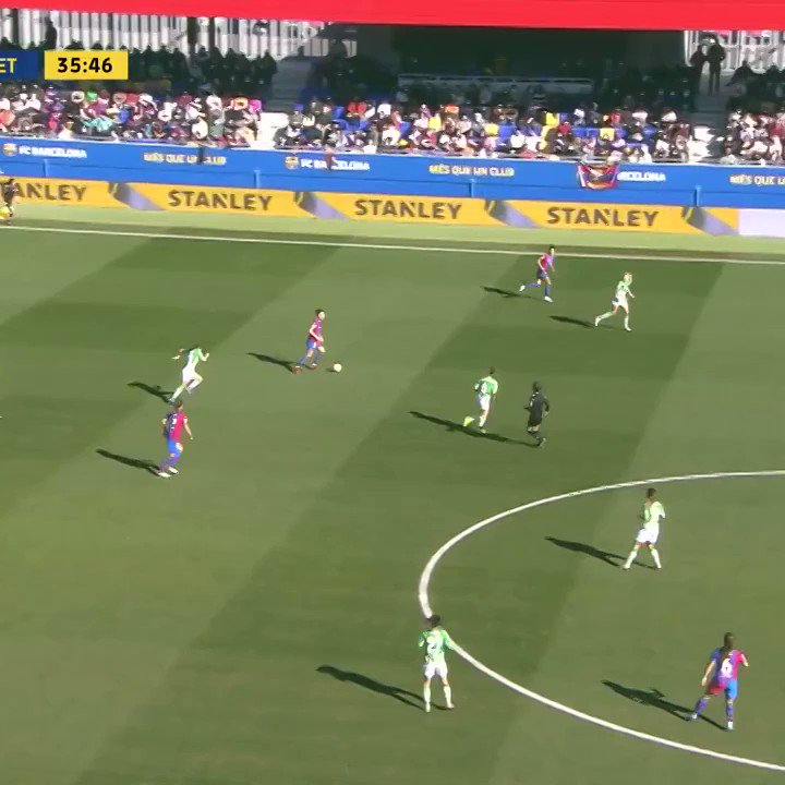 💥 Així ha estat el doblet d’ @AsisatOshoala!

🔝 Assistència de @liekemartens1 
⚽️ Rematada d’Oshoala!

#ForçaBarça 💙❤️