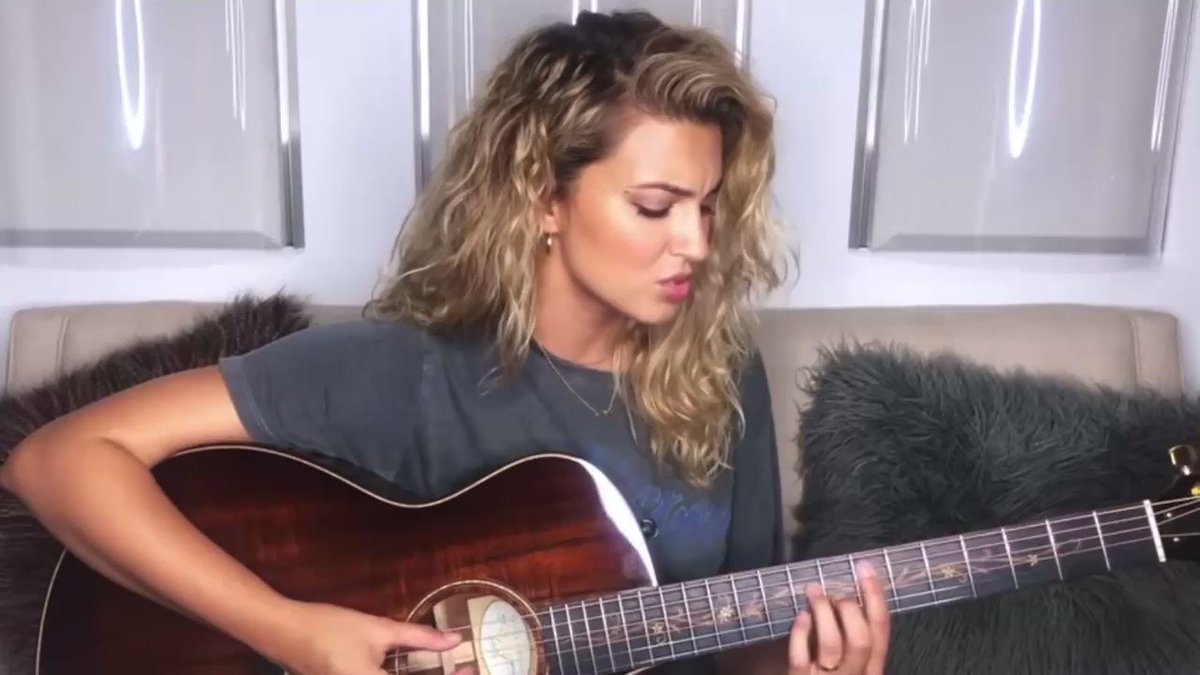 Tori Kelly’s voice tickles my [REDACTED] https://t.co/rbCc8LhhbM
