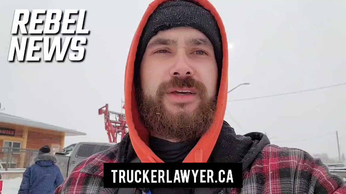 Epic Footage: Canadian Police Flinch In Standoff With Truckers Blocking Border It5X2RzsYs8tX5DQ