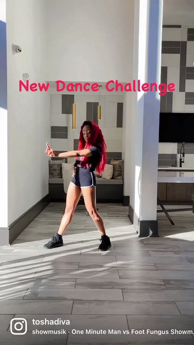 😮OMG I just came up with this Challenge @MissyElliott  
Follow me on Instagram @ Toshadiva 
https://t