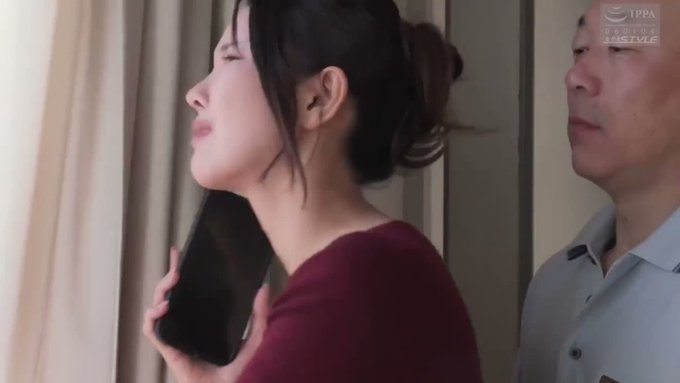 妻を説得してはじめて寝取らせ！妻の嫌がる目がエロい女の目に変わっていったそして一泊2日の疑似夫婦体験！隣の中年男性に妻を貸し出した結果、妻は… https://t.co/jCnAiPm4vI