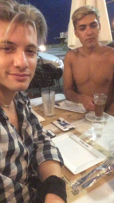 Hola Bebes retweet Y agregenme Ayun

Click Below To see All The Videos XXX

https://t.co/1XciguKdKZ https://t