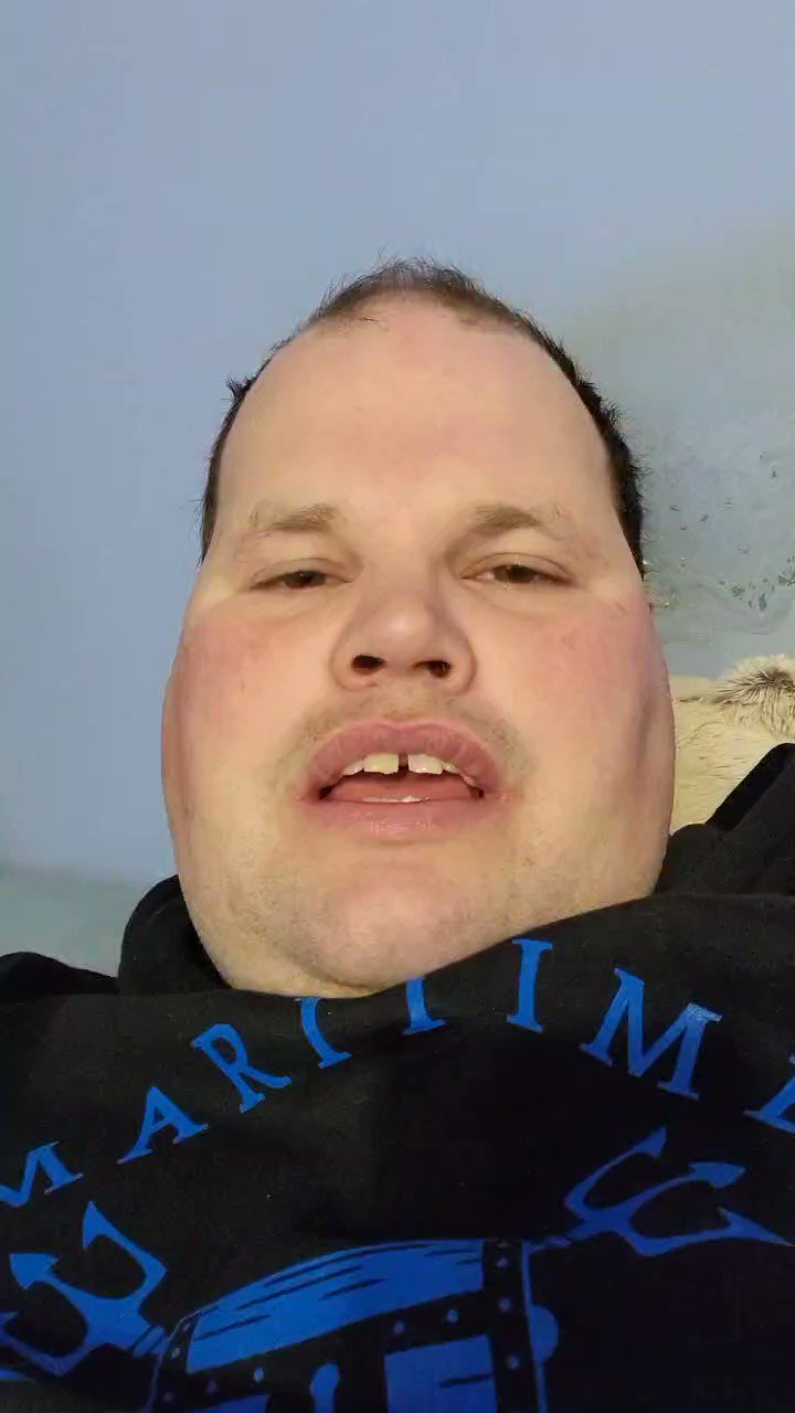 Happy Birthday Alice Cooper and have a great birthday from Frankie MacDonald 