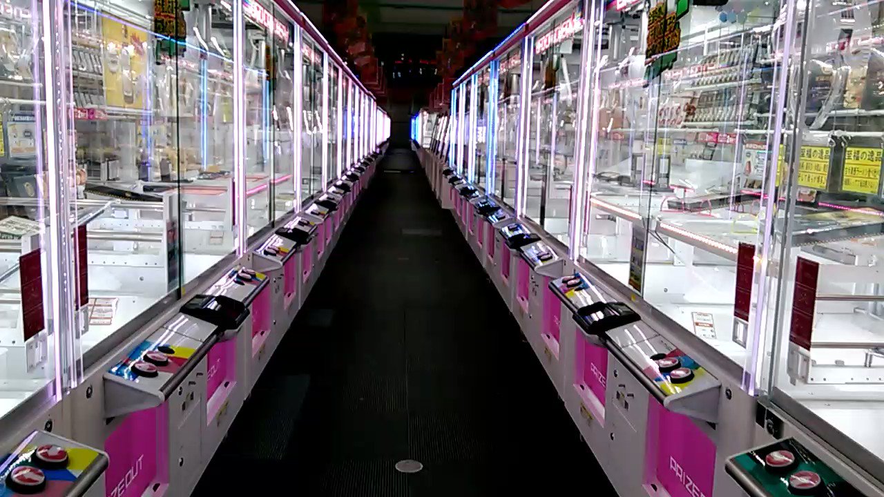 ラウンドワンスタジアム博多半道橋店 リニューアルオープン 本日朝10時より ギガクレーンスタジアム 博多 半道橋店 がオープンしました クレーンゲーム機の総台数350台以上の圧巻の設置し台数となっております 是非今週末は ラウンドワン