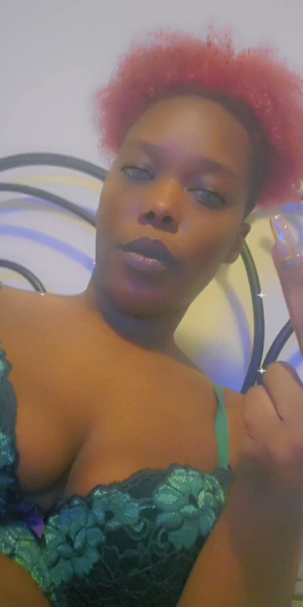 Model - Thee Natural Fantasie foot