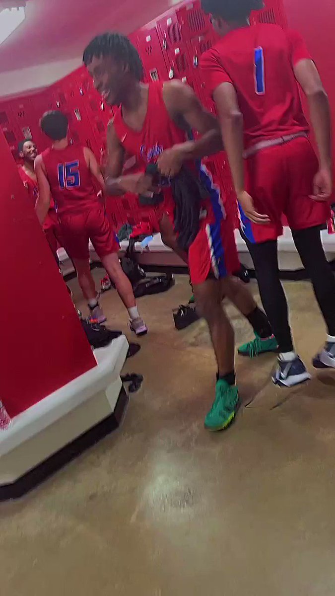 Chloe Beddingfield (Chlochlohoops_) Twitter