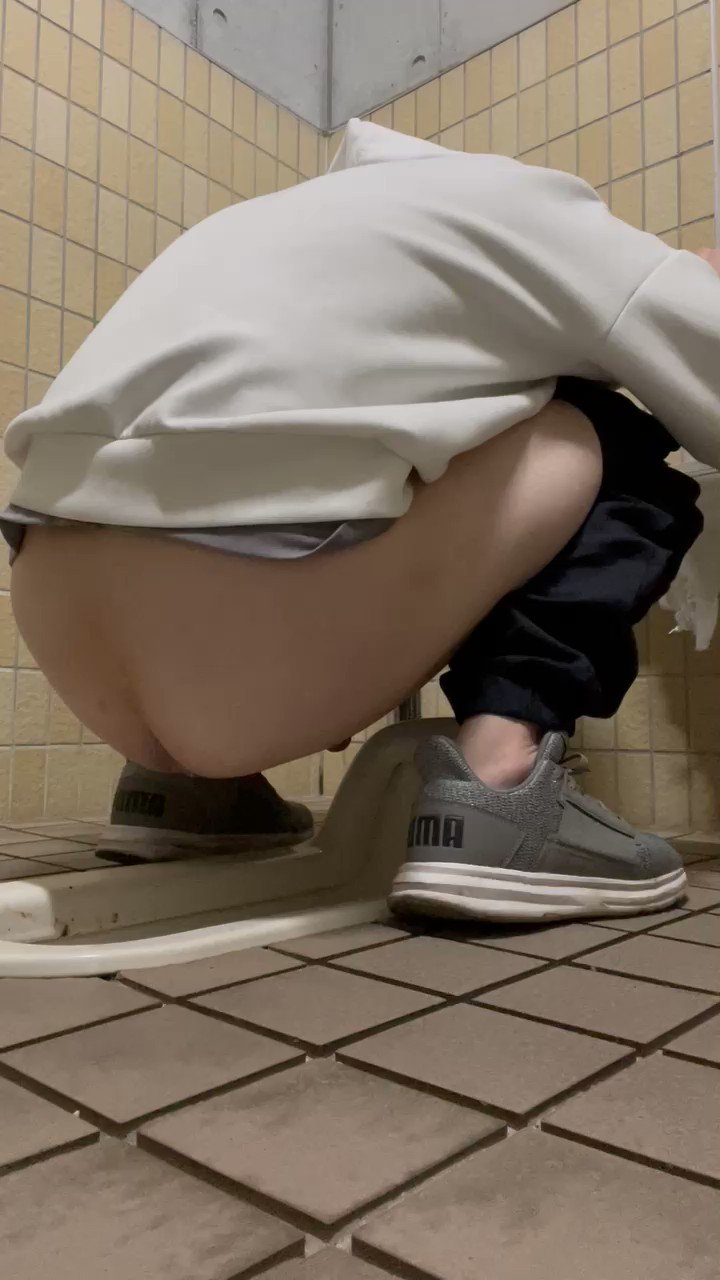 和式トイレオナニー  / X