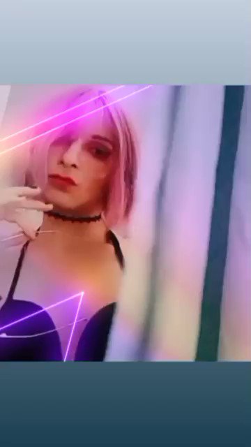 Model - AliceInP0rnland bigdildo