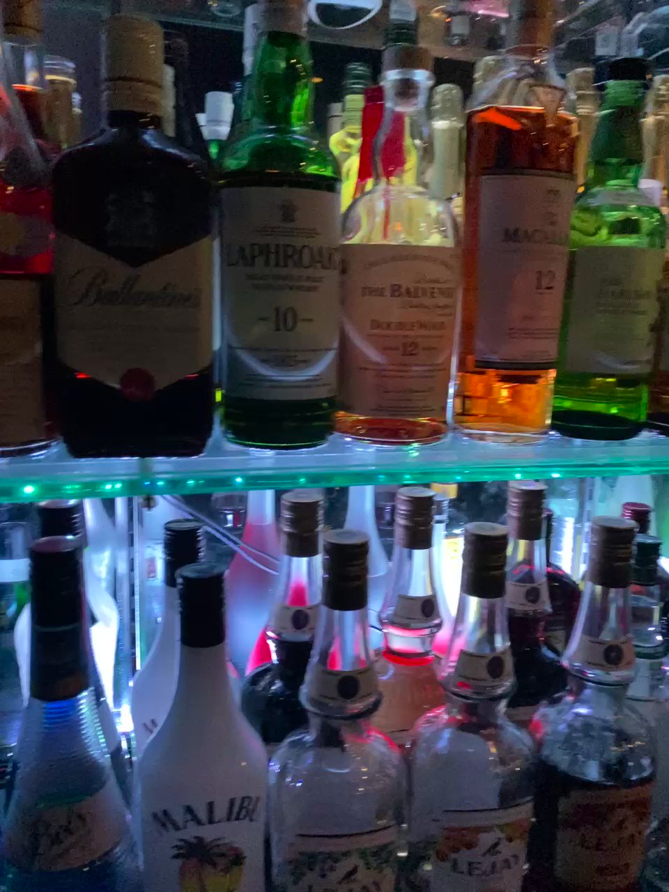 Bar 81 Bar8112 Twitter
