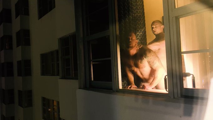 Getting caught doesn't stop @tldyson from clapping them cheeks https://t.co/bHUMygwBPG<a class="tags" href="/tag/tldyson">@tldyson</a>