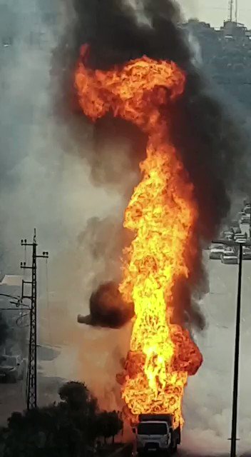 RT @davenewworld_2: A fuel truck in Lebanon caught fire and exploded on a highway
https://t.co/aDqBccUNvw