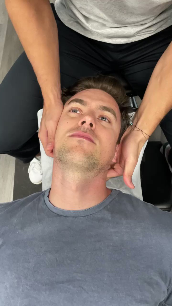 Tyler Bigenho, DC on X: His back hurts t.coJcmuq6AnFx  X