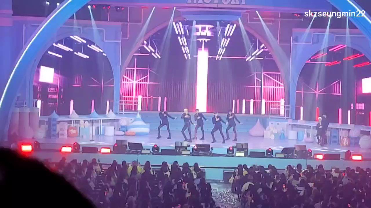 김승민해 on Twitter "SKZ CALL ME BABY!!!! https//t.co/M5bkuAkbVC" / Twitter