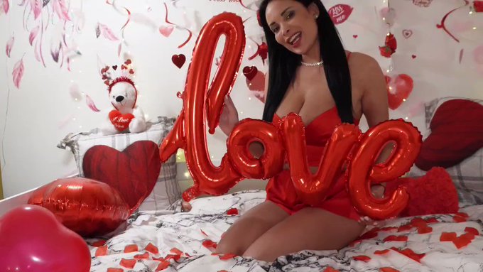 New exclusive solo special "❤ Valentine's Day❤ " on my plateforms :
https://t.co/SpsWbspIjX 
https://t