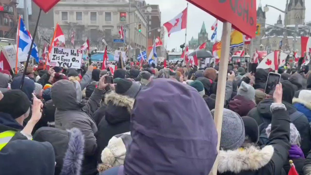RT @aginnt: Despite threats from Trudeau and the police, this is Ottawa today.
https://t.co/GYbiieDUxy