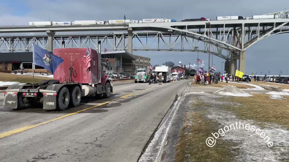 ALERT DEVELOPING: Freedom Trucker Convoy Gathers on US Side of Border Under Blue Water Bridge in Port Huron, Michigan FY1k9sqY9029UCZi