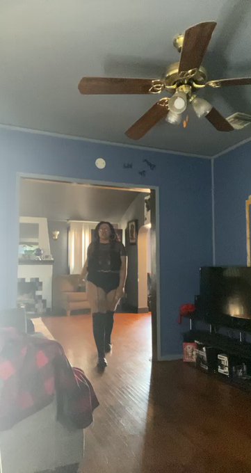 Cum In And Swallow Podcast’s pics and videos