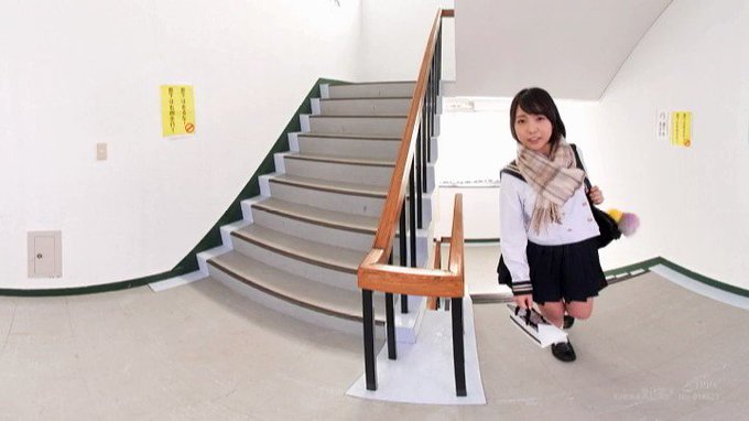 神VR降臨！

バレンタインに制服美少女が告白してきてくれるというVR体験です。

たったの200円でこれはたまりません。

チョコを誰にももらえなかった方は、是非ご覧ください。 https://t.co/zHDyI1ntYL