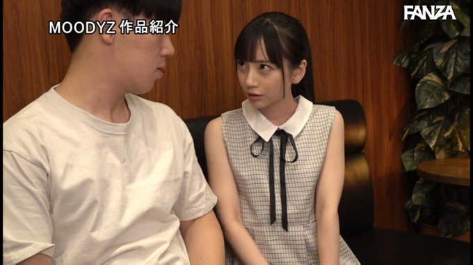 時短営業で暇になったバイト先の後輩が、「逆痴漢されてみない？」と最高の提案をしてくるコロナ時代の世界です。

こんなに可愛いのにこんなにどすけべな女の子、やばすぎます。  
https://t.co/EAiMmNKbJo
