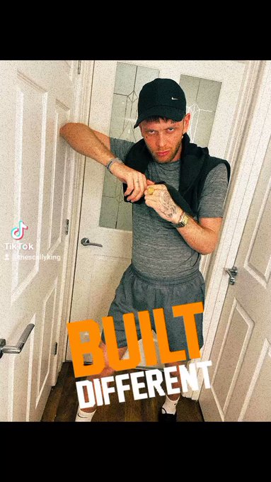 DIFFERENT PEDIGREE!???? #chav #scally #gay #trackies #niketn https://t.co/Ckx87jp58U