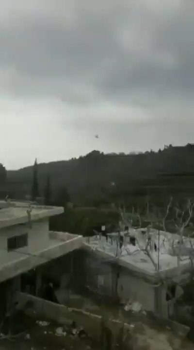 Syria: Video showing the crash of a Syrian Air Force Mi-8 helicopter in Latakia on February 17.

#Syria #Crash #AirForce #accident #Helicopter #MI8 #Latakia https://t.co/tDVOg7lldQ