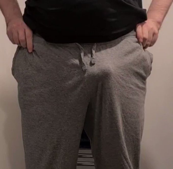 Good morning lads ??#bigcock #hardcock #morningwood #gaycock #bigdickdaddy #bigdickdaily #bigdick #cock