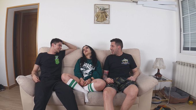 Que alegr&iacute;a de compa&ntilde;era de piso What a joy with my roommate https://t.co/1suZLnPqKv https://t.co/M7<a href="/tag/sex"class="tags"><span>#sex</span></a><a href="/tag/pornlife"class="tags"><span>#pornlife</span></a>