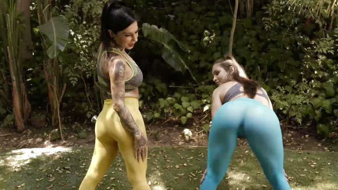 Workout Time 🥵 @JoannaAngel @RobPiperXXX   Go to links below for full scene! https://t.co/h70GJ8xRrf<a class="tags" href="/tag/joannaangel">@joannaangel</a><a class="tags" href="/tag/robpiperxxx">@robpiperxxx</a>