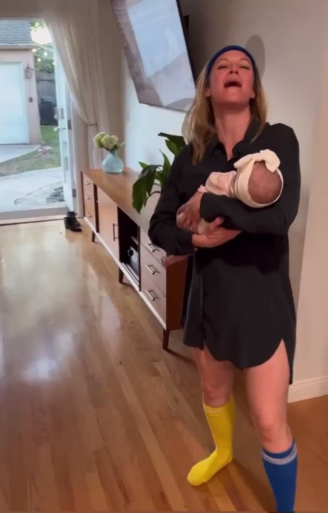 RT @savrearts: danielle with aspen i can’t https://t.co/usovJVR2gG