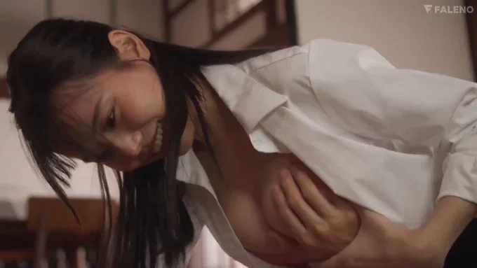 本郷愛 成長しきった巨乳幼馴染と汗浸りセックス。 こんなに幸せな夏休みがあっていいんですか。