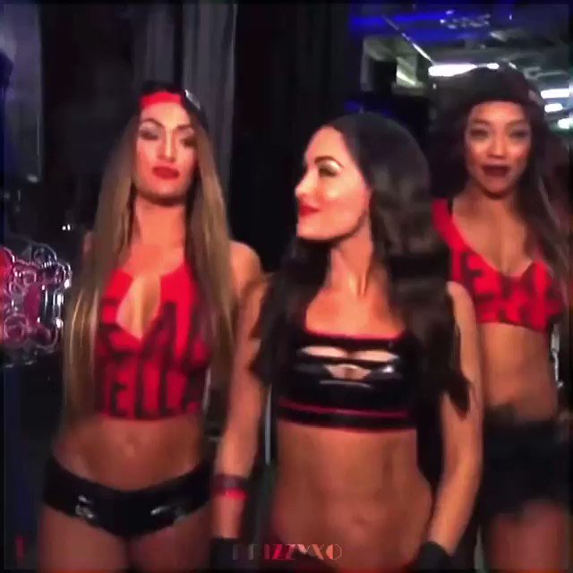 I know that’s right, that’s my bitch Nikki Bella https://t.co/dCLwdJmFcX https://t.co/zb1fh4WXAM