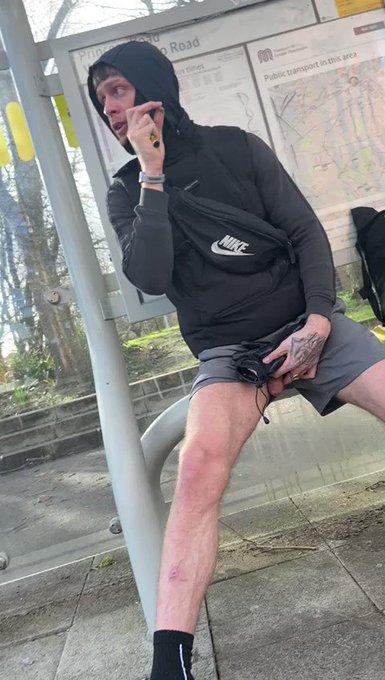 Piss Start to the day nearly got caught 😅😅 #scally #piss #drinkmypiss #chav https://t.co/a0hbOcDe1F
