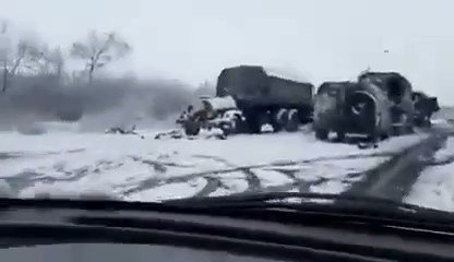 колонна под харьковом. разбитая колонна российской техники. разбитая колонна рф под харьковом. колонна под харьковом. колонна российских войск на украине.