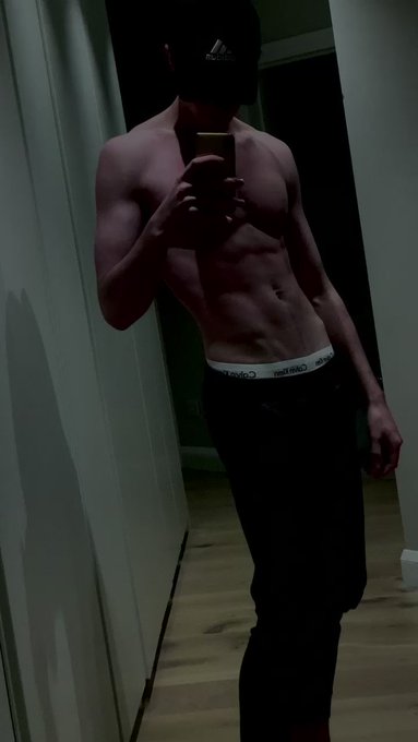 Not really doing much lmao

Link in bio.

#onlyfans #horny #sext #gay #twink #nsfwtwt #snap #18yearsold