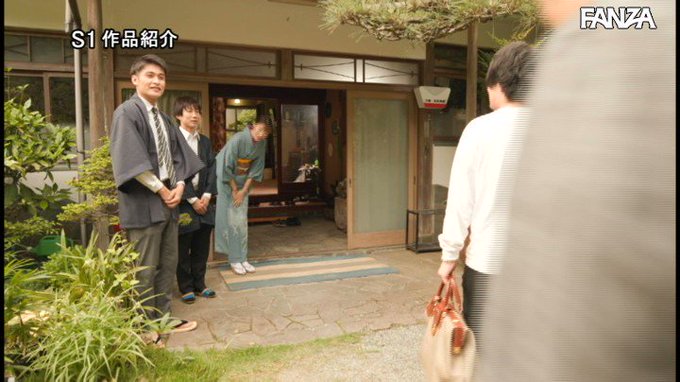 夏休みの期間中に住み込みで温泉旅館にアルバイトへ

続きはコメント欄から🦅
https://t.co/Wa7AH3F58K