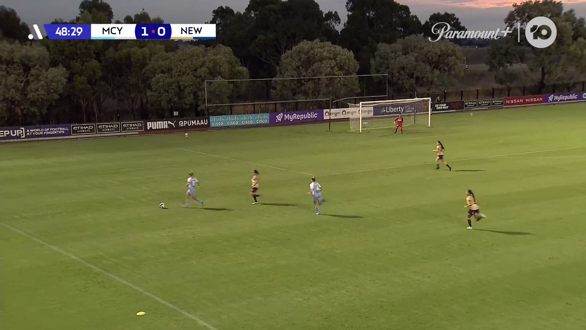 Melbourne City 2 - 0 Newcastle Jets
