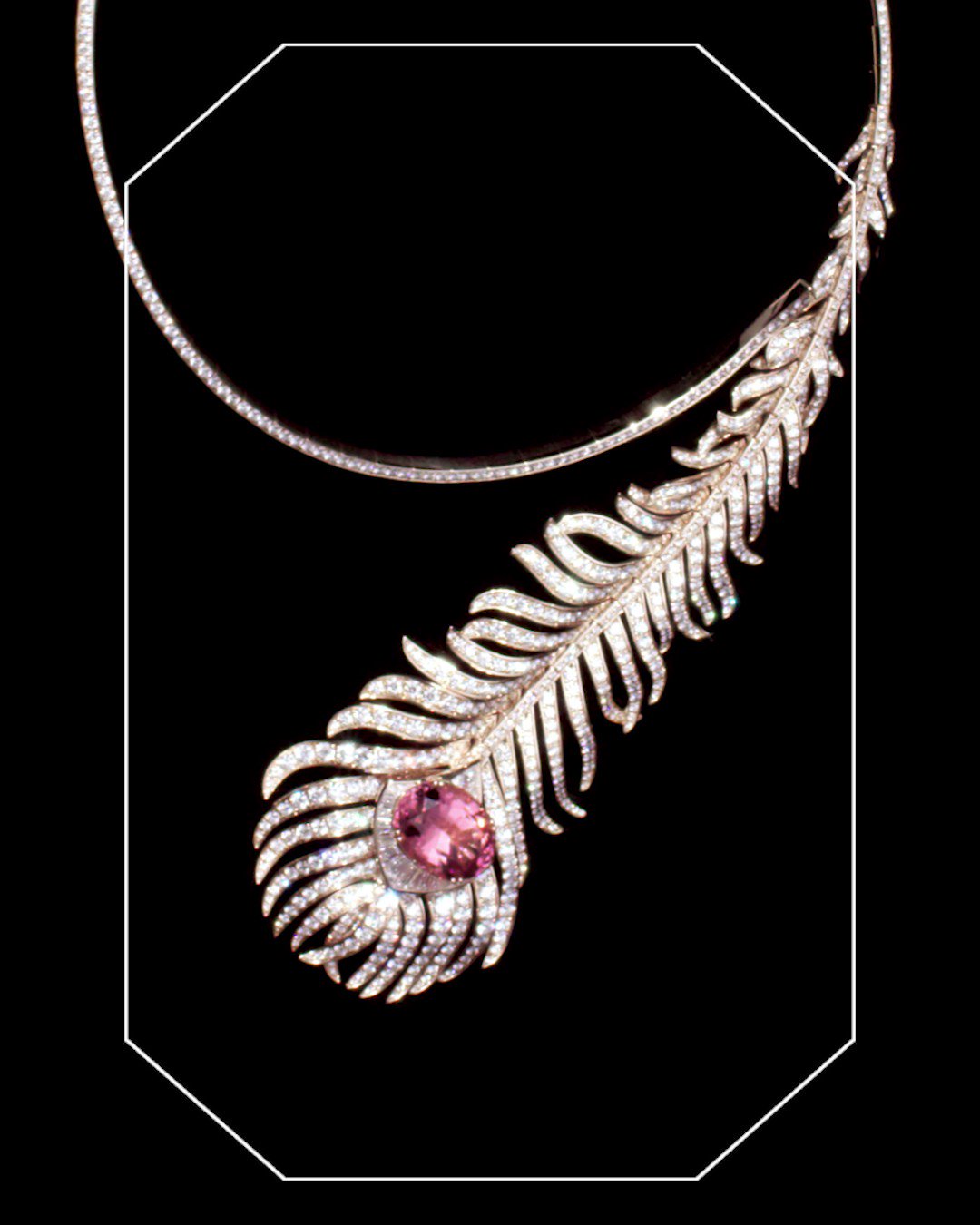Boucheron question sale mark necklace