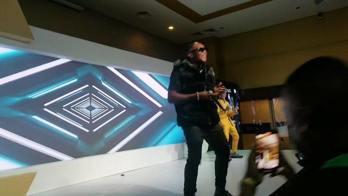 RT @The_Headies: Goya Menor performing at the Headies Big Announcement https://t.co/kdgHh0m1Nx