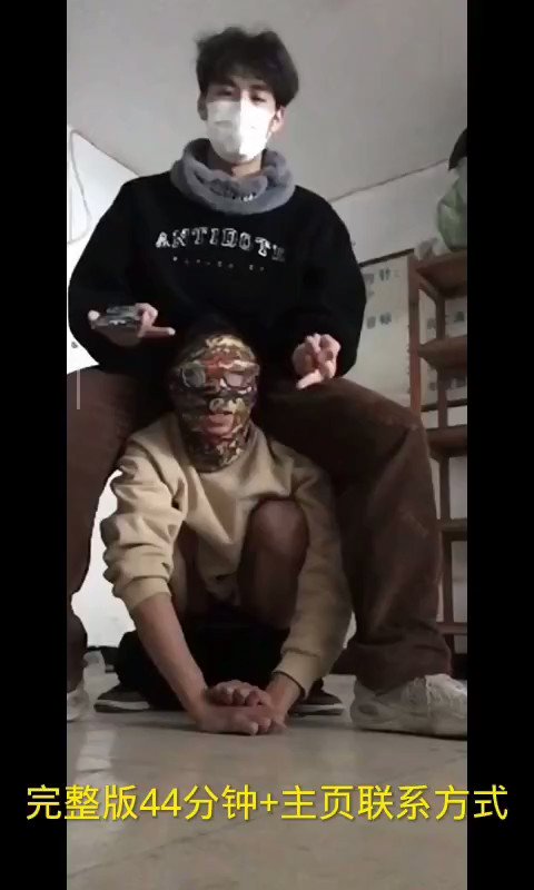 帅哥勾引直男搓澡工    