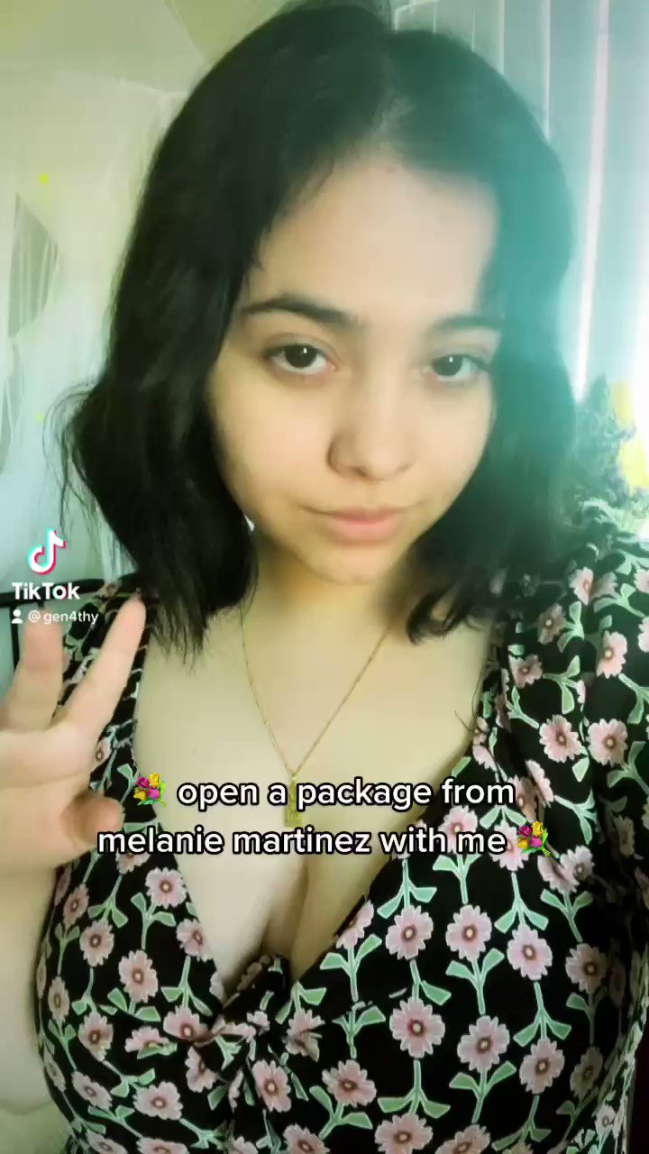 ✿ gen ୨୧ ✿ on X: got the storm bracelet from melanie's depop shop today!  🌷💐☁️ t.colHktQm99Wl  X