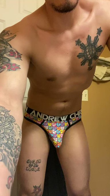 Who wants to play with me? ???? #gay #LGBTQ #OnlyFansCollab #contentmarketing #nsfwtwt https://t.co/