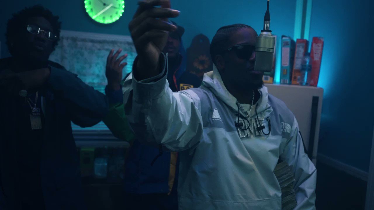 Auntie House (auntiehouse_) / Twitter