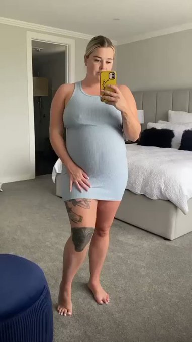 https://t.co/e62H6aLnkV

#pregnant #preggo #pregnantof #pregnancyfetish #belly #of #onlyfans #milf #mommymilkers