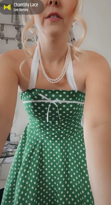 Chantilly lace https://t.co/2R562DKkMS